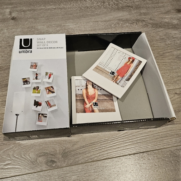 3 for $30 -NWT Umbra Snap wall decor set of 9 - Picture 4 of 4